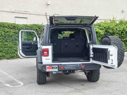 Used 2024 Jeep Wrangler Unlimited Rubicon 4xe AWD/4WD image 32