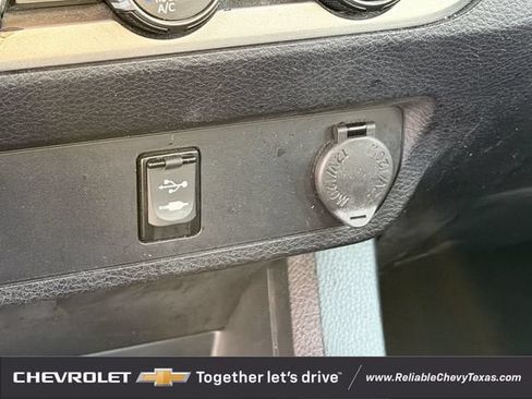 Used 2019 Toyota Tacoma SR w/ SR Convenience Package RWD image 19