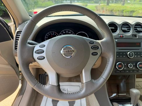 Used 2010 Nissan Altima 2.5 SL w/ SL Pkg FWD image 26