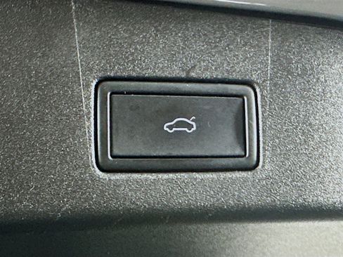 Used 2021 Volkswagen ID.4 Pro S image 30