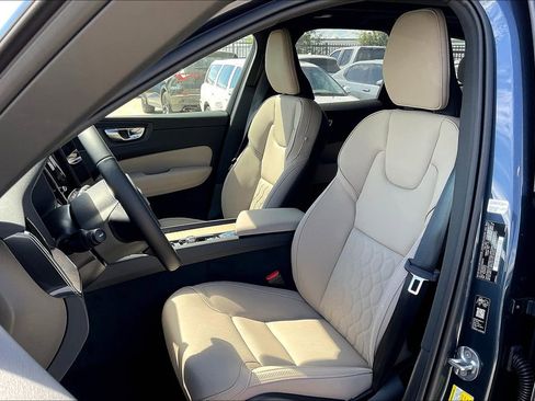 New 2026 Volvo XC60 B5 Plus w/ Protection Package Premier image 23