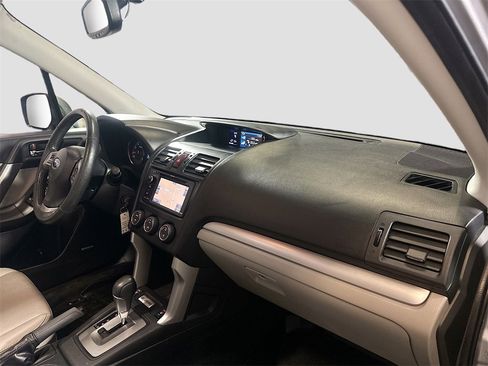 Used 2015 Subaru Forester 2.5i Limited image 31