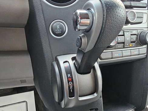 Used 2015 Honda Pilot LX image 24