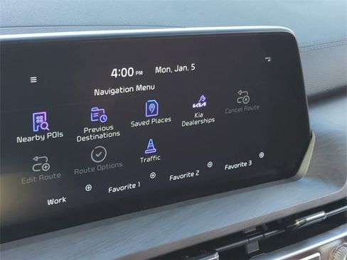 Used 2025 Kia Telluride AWD image 28