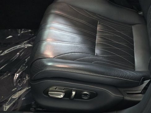 Used 2018 Lexus LS 500 w/ Interior Upgrade Package RWD image 31