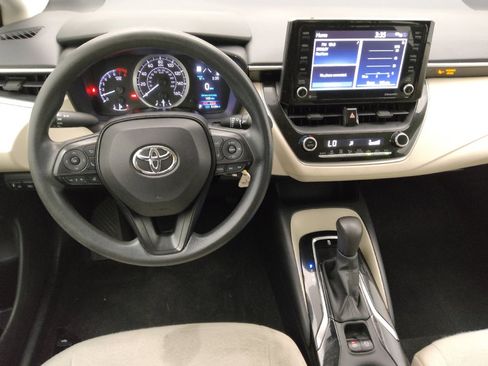 Used 2022 Toyota Corolla LE FWD image 22