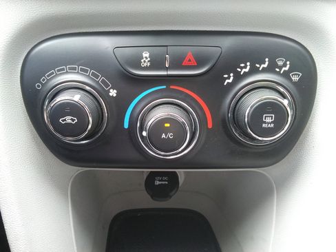 Used 2013 Dodge Dart SXT w/ Popular Equipment Group image 17