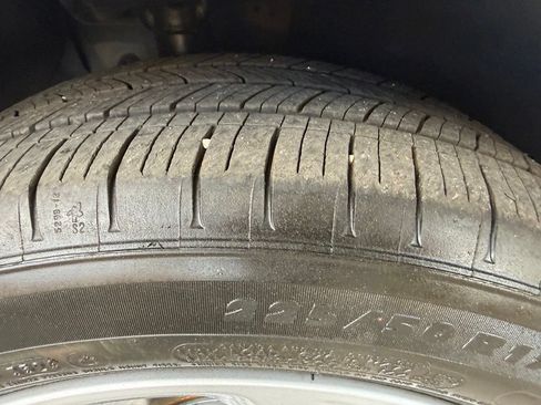 Used 2025 Honda Accord LX image 34