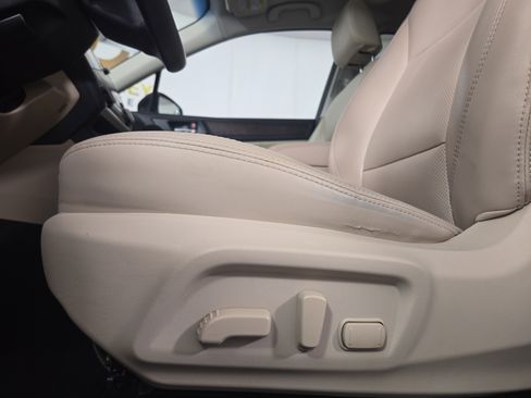 Used 2018 Subaru Outback 2.5i Limited w/ Popular Package #2 image 31