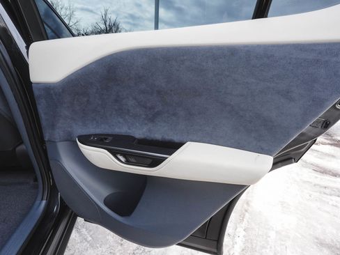 Used 2023 Lexus RZ 450e Premium image 12