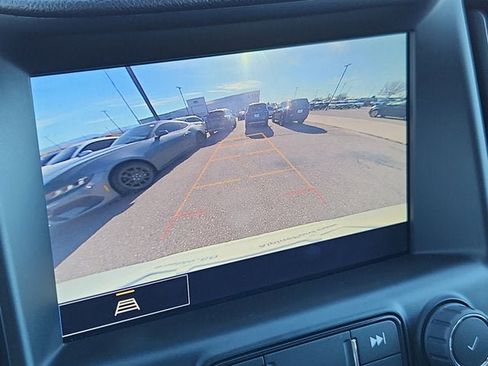 Used 2024 GMC Terrain SLT image 19