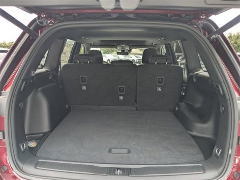 New 2025 Jeep Grand Cherokee Laredo X w/ Luxury Tech Group I image 13