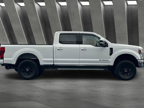 Used 2020 Ford F250 Lariat w/ Lariat Value Package image 3