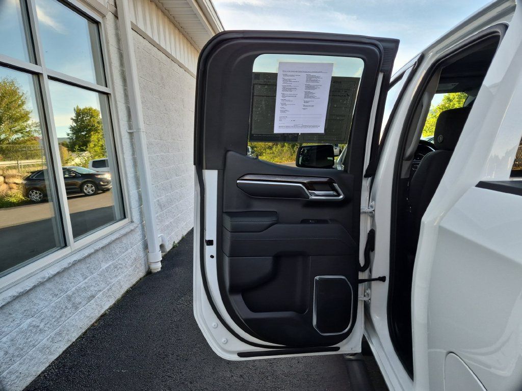 Used 2023 GMC Sierra 1500 Elevation AWD/4WD image 29