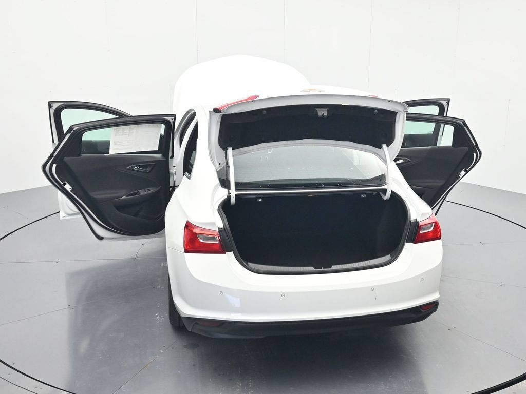 Certified 2025 Chevrolet Malibu LT FWD image 45