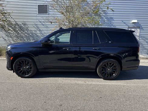 Used 2021 Cadillac Escalade Sport Platinum w/ Heavy-Duty Trailer Package image 2