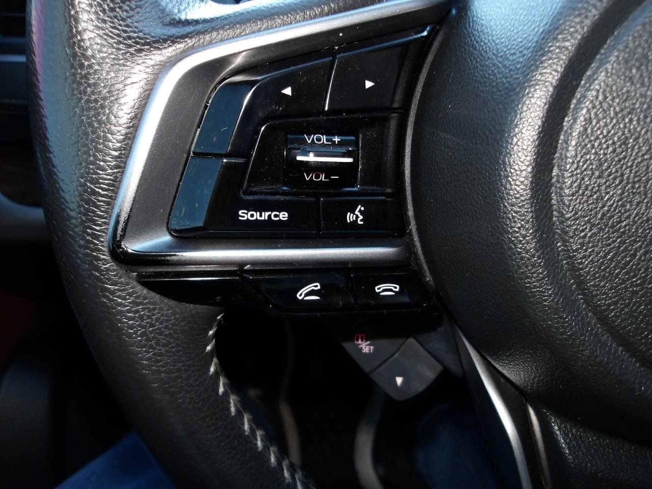 Used 2019 Subaru Outback 2.5i Touring w/ Popular Package #3A AWD/4WD image 16