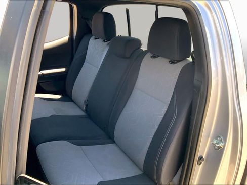 Used 2020 Toyota Tacoma TRD Sport w/ Technology Package AWD/4WD image 20