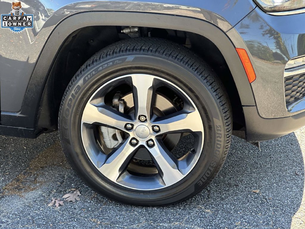 Used 2023 Jeep Grand Cherokee Limited AWD/4WD image 7