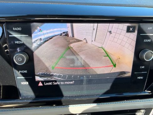 Used 2024 Volkswagen Taos SE image 24