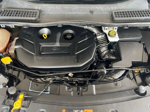 Used 2017 Ford Escape Titanium w/ Equipment Group 301A AWD/4WD image 28