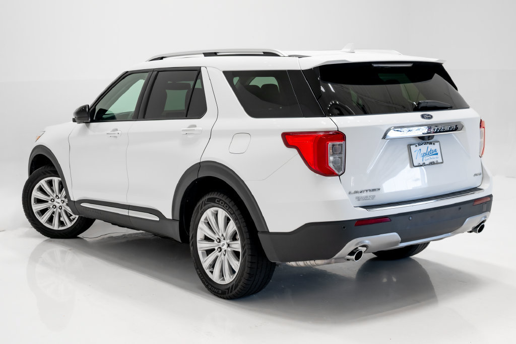 Used 2022 Ford Explorer Limited AWD/4WD image 3