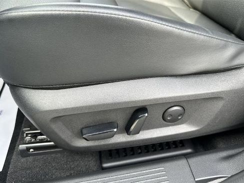 Certified 2023 Nissan Rogue SV w/ SV Premium B Package image 12