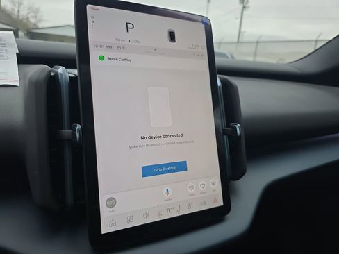 Certified 2025 Volvo EX30 Ultra image 31