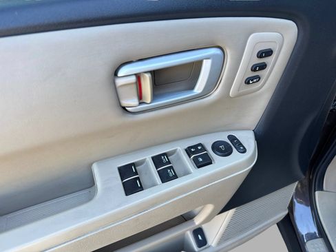 Used 2013 Honda Pilot Touring image 17