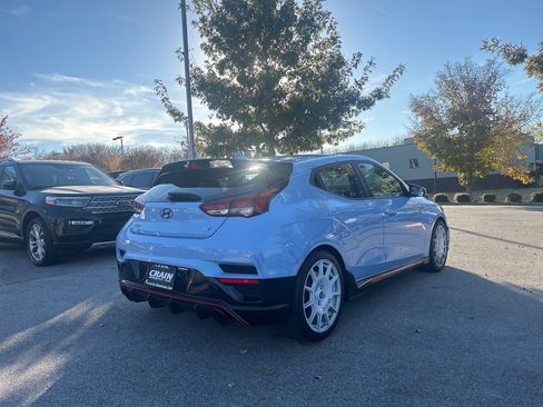 Used 2022 Hyundai Veloster N image 7