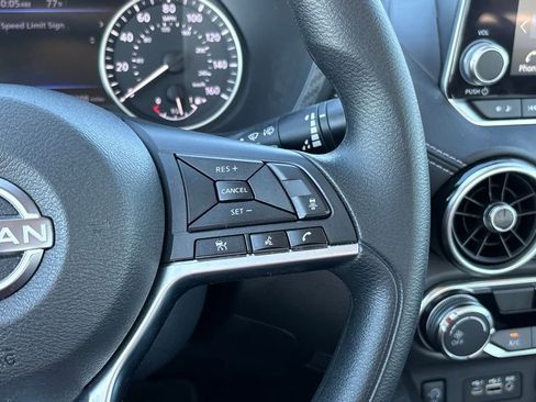 Used 2025 Nissan Sentra SV image 16