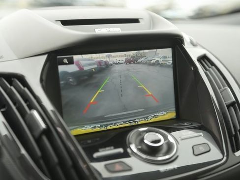 Used 2015 Ford Escape Titanium image 26