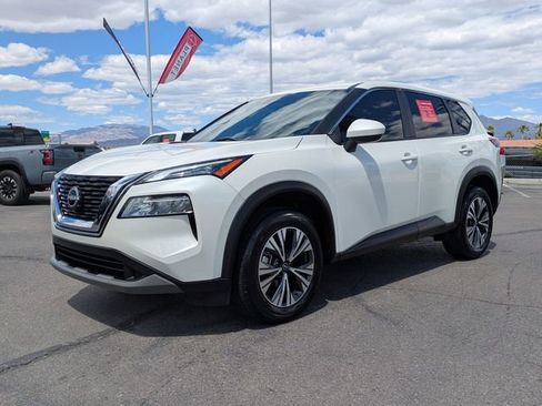Certified 2023 Nissan Rogue SV FWD image 2