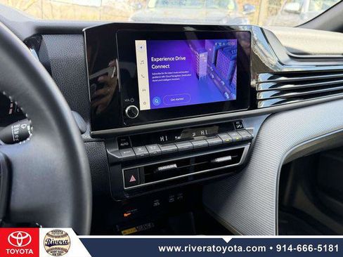 Certified 2025 Toyota Camry SE image 17