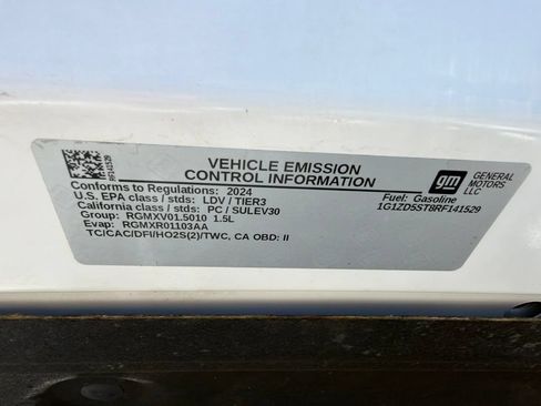Used 2024 Chevrolet Malibu LT FWD image 33