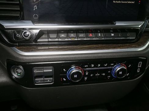 Used 2022 GMC Sierra 1500 Elevation image 26