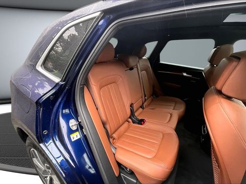 Used 2022 Audi Q5 2.0T Premium Plus image 24