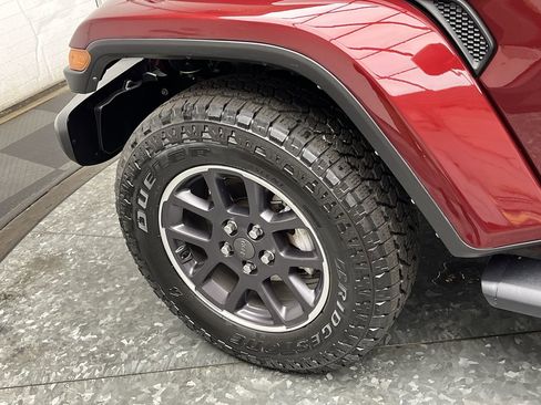 Used 2021 Jeep Wrangler Unlimited Sport AWD/4WD image 32