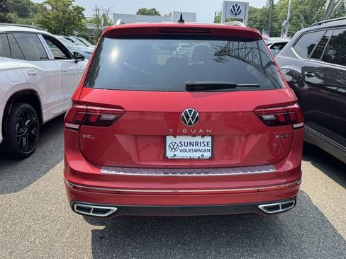 Used 2024 Volkswagen Tiguan SEL R-Line AWD/4WD image 5