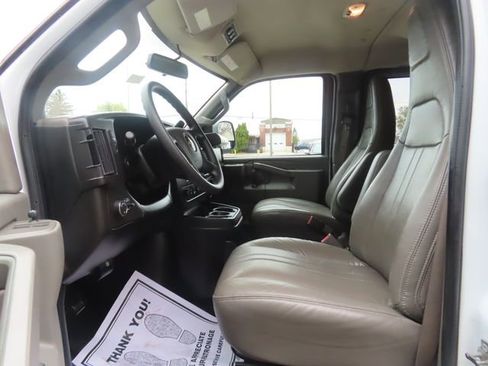 Used 2023 Chevrolet Express 3500 LS RWD image 18