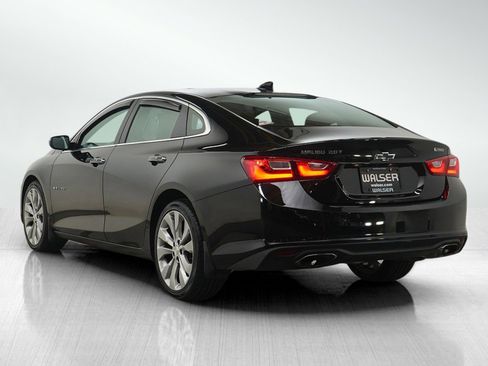 Used 2018 Chevrolet Malibu Premier w/ Premier Sun and Wheel Package image 3