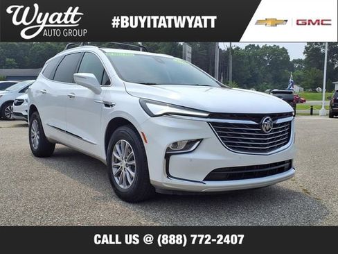 Used 2022 Buick Enclave Essence w/ Trailering Package, 5000 lbs. image 1