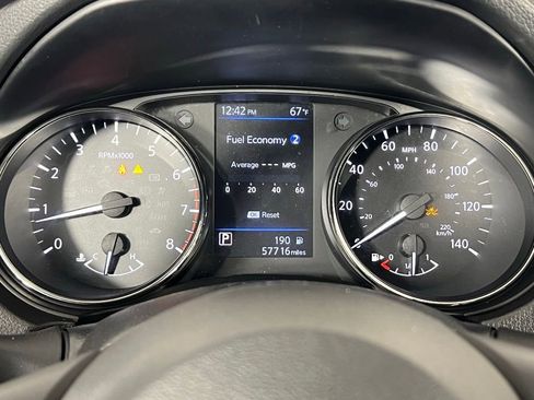 Used 2022 Nissan Rogue Sport S image 8