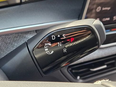 New 2026 Volkswagen Tiguan S FWD image 19