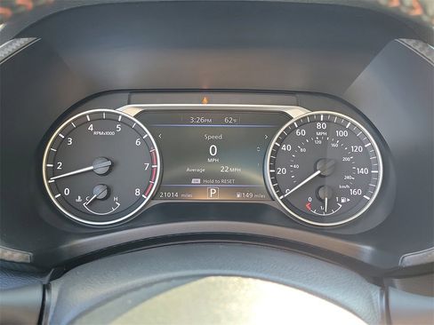 Used 2023 Nissan Sentra SR w/ SR Premium Package image 7