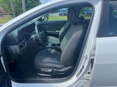 Used 2025 Kia K4 FWD image 27