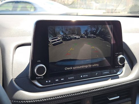 Certified 2026 Nissan Rogue SV AWD/4WD image 17