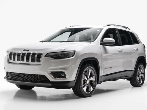 Used 2019 Jeep Cherokee Limited image 4