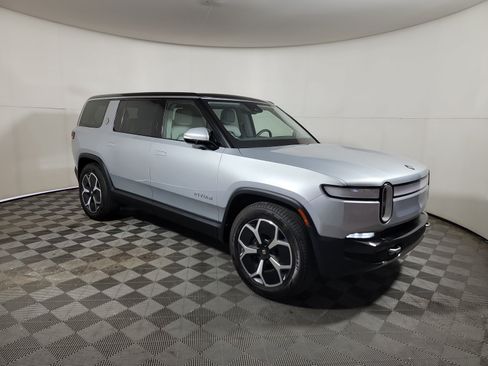 Used 2024 Rivian R1S Adventure AWD/4WD image 7