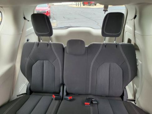 Used 2023 Chrysler Voyager LX FWD image 29
